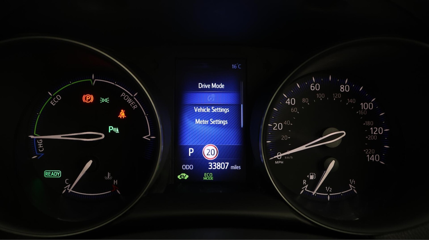 Used Toyota C-HR 2019 for sale - 76137351: Photo 11