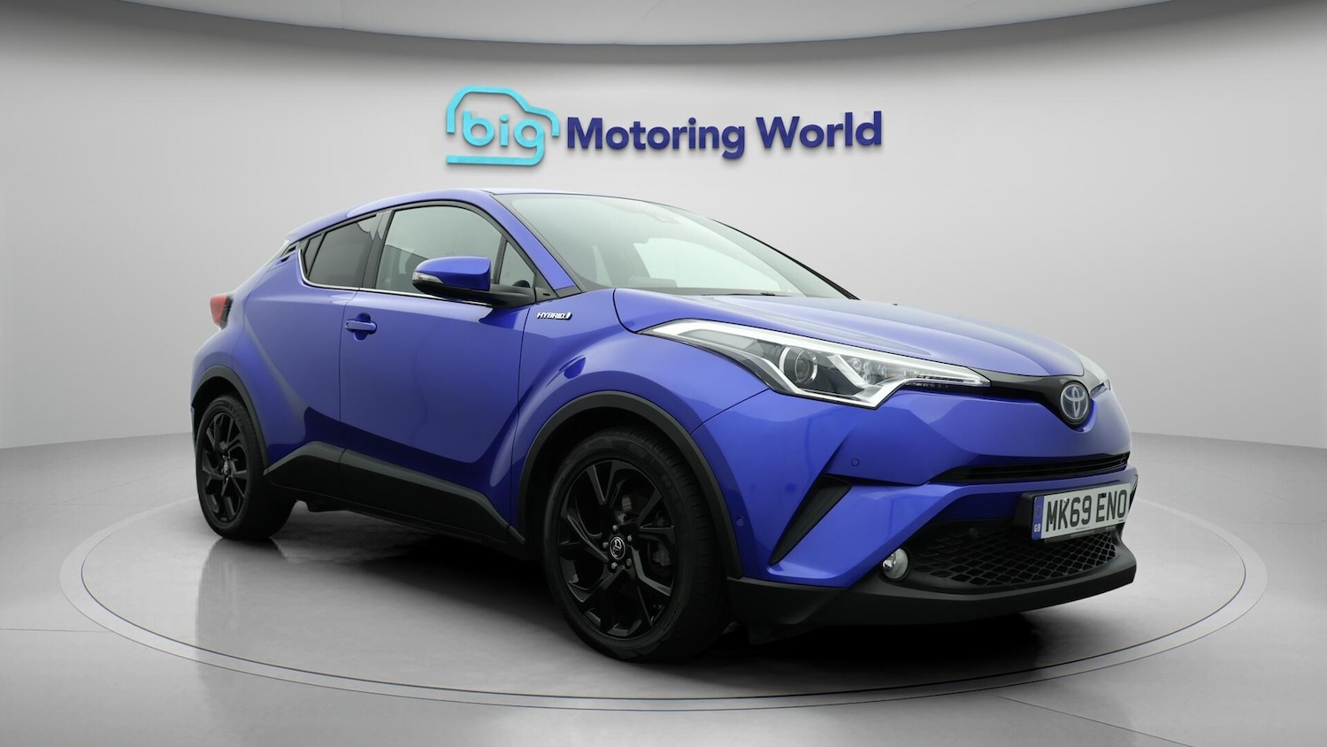 Used Toyota C-HR 2019 for sale - 76137351: Photo 2