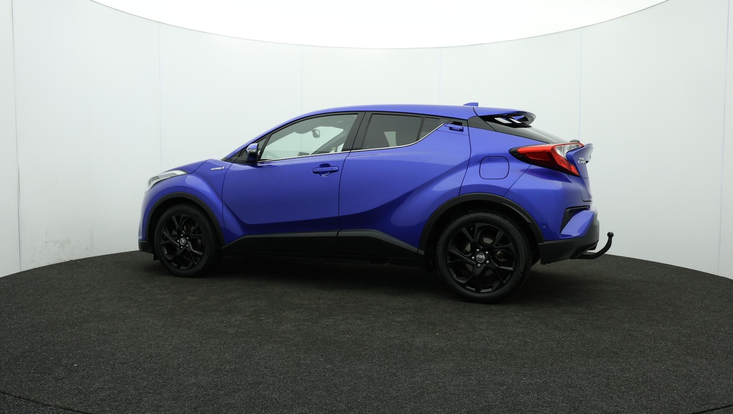 Used Toyota C-HR 2019 for sale - 76137351: Photo 76