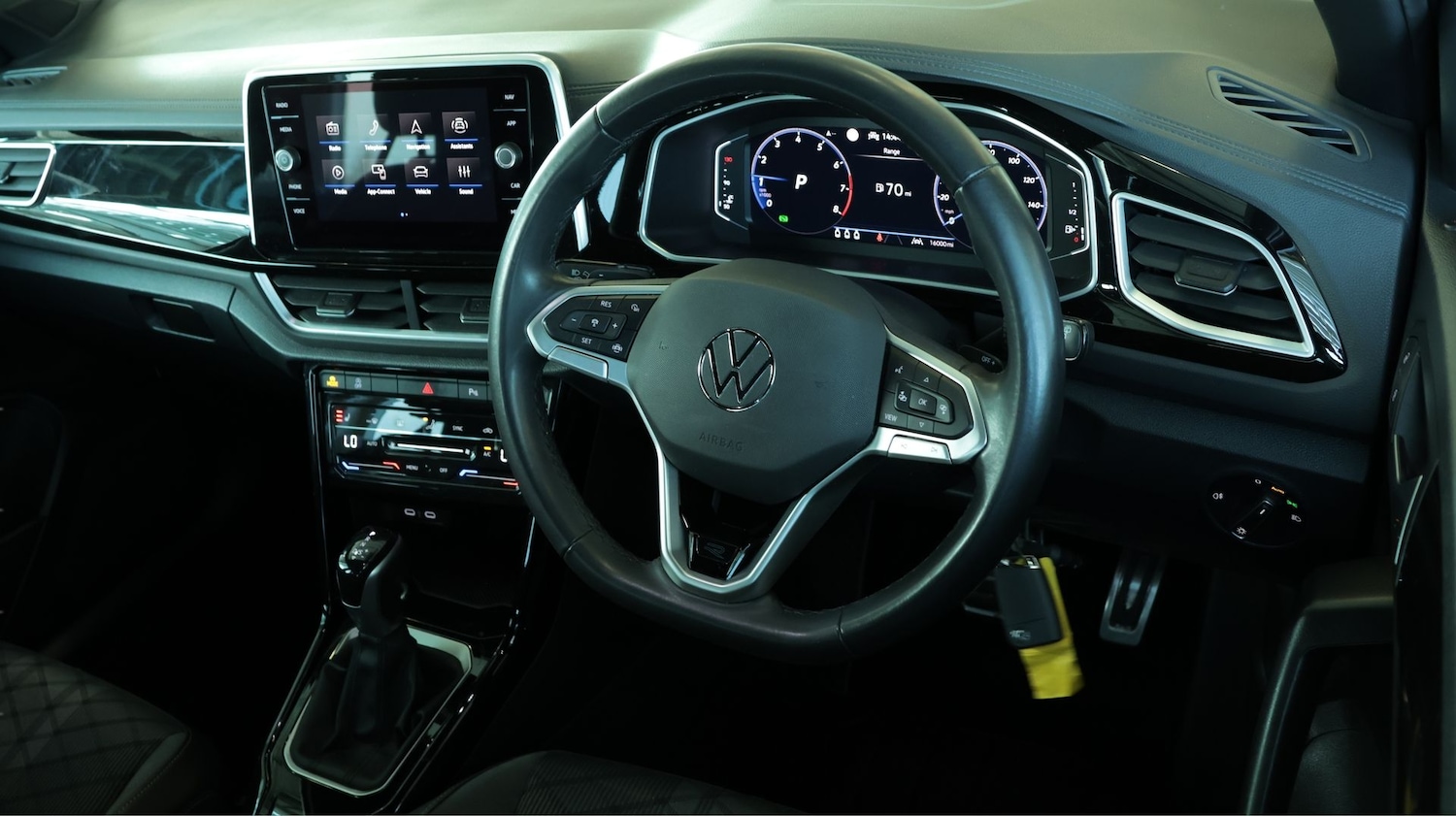 Used Volkswagen T-Roc 2024 for sale - 78033587: Photo 9