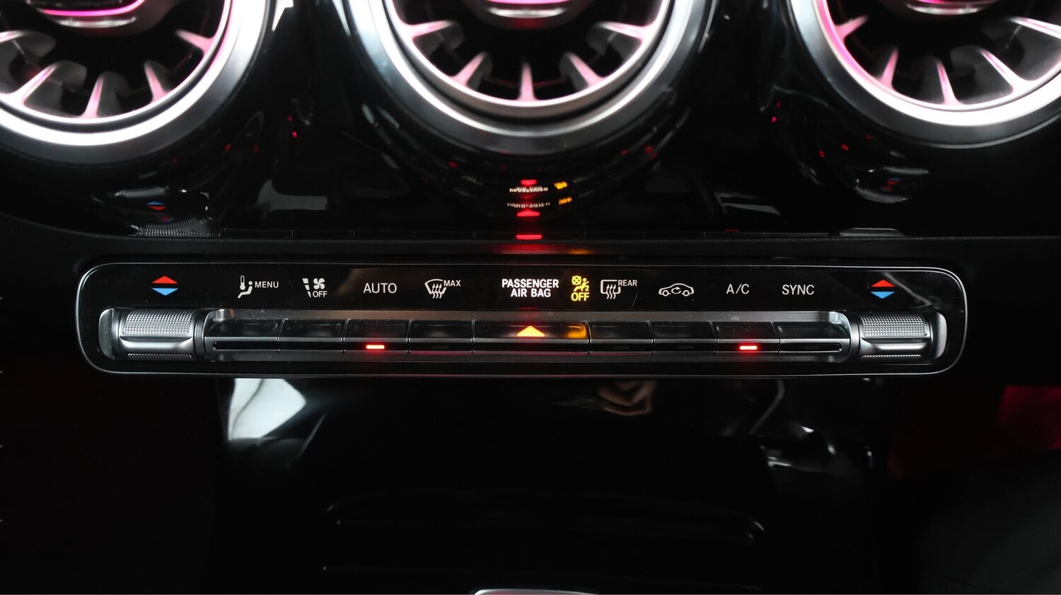 Used Mercedes-Benz CLA 2022 for sale - 77529375: Photo 12