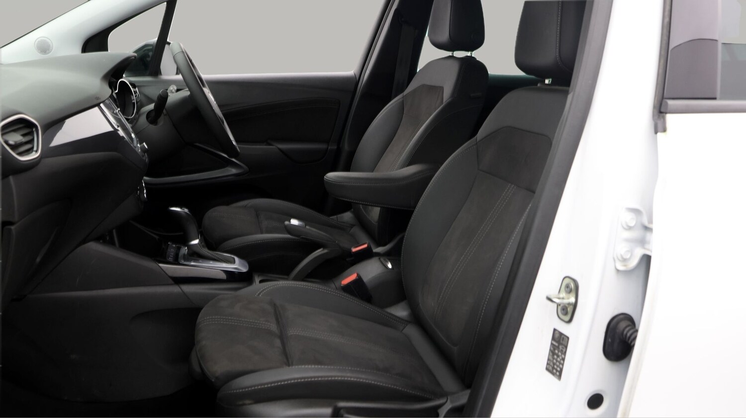 Used Vauxhall Crossland 2022 for sale - 77341111: Photo 14