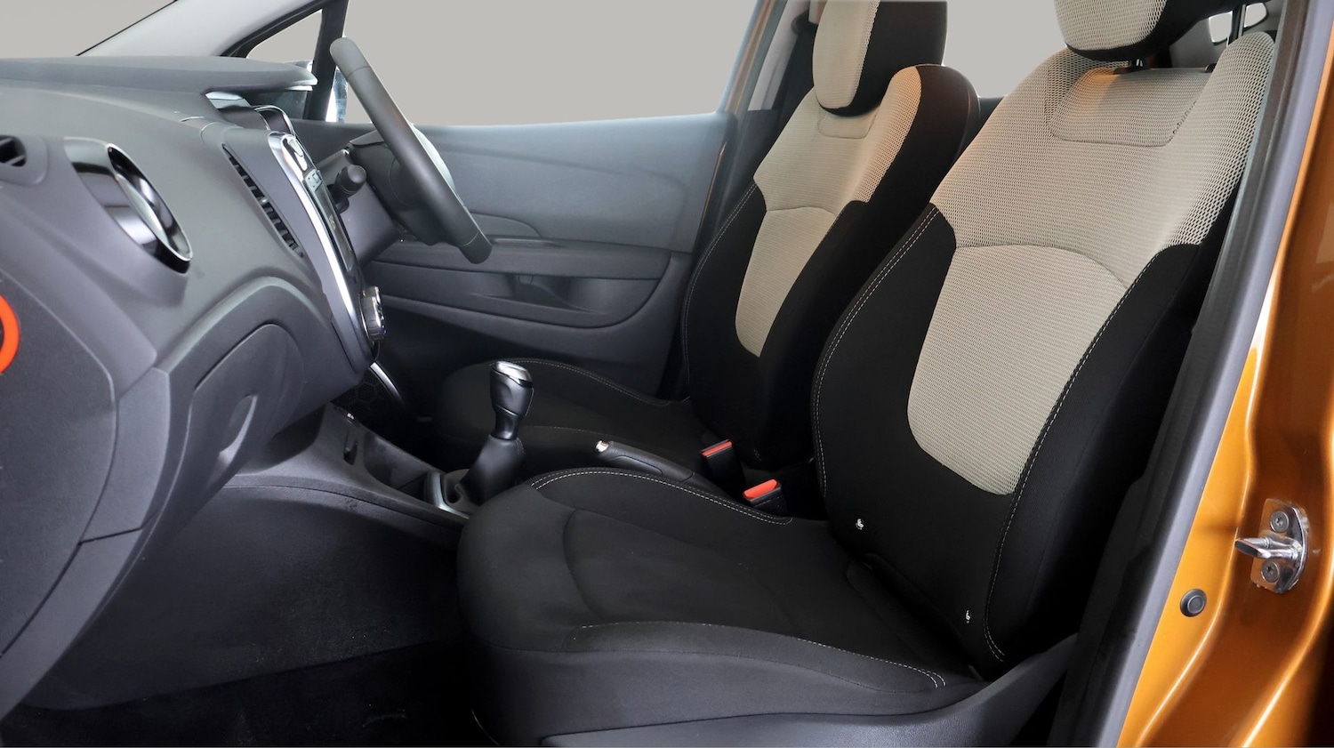 Used Renault Captur 2019 for sale - 77616069: Photo 14