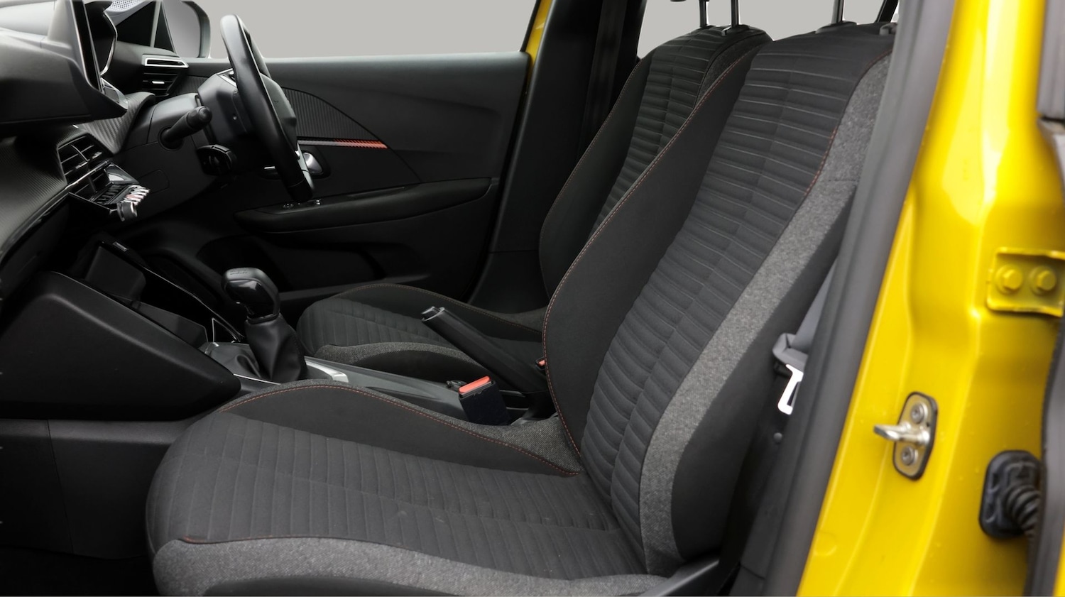 Used Peugeot 208 2020 for sale - 77941326: Photo 14