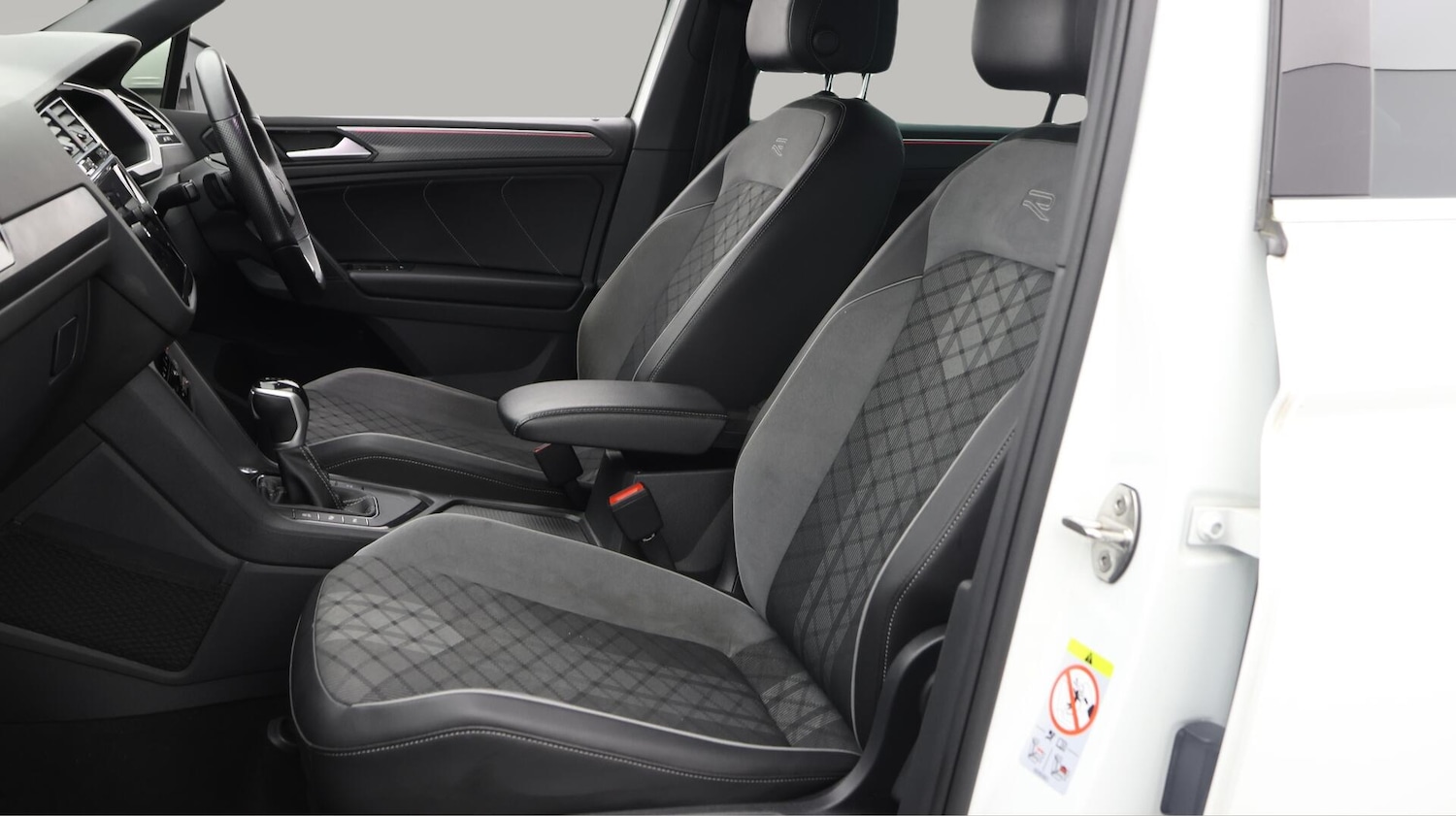 Used Volkswagen Tiguan 2021 for sale - 76122008: Photo 21
