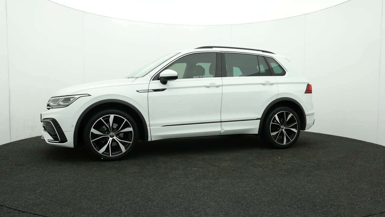 Used Volkswagen Tiguan 2021 for sale - 76122008: Photo 68
