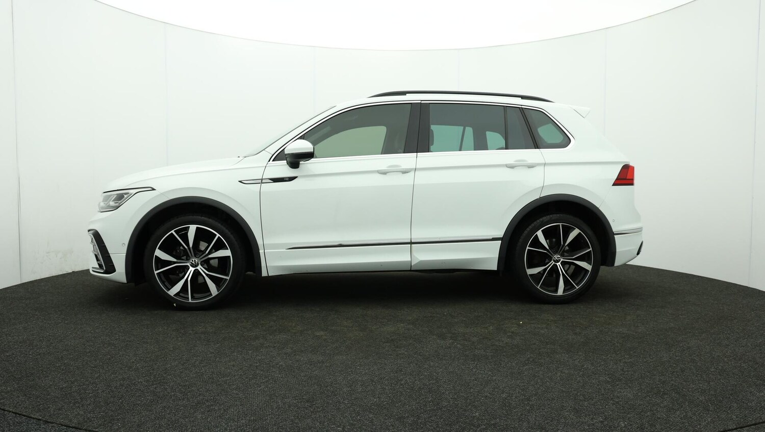 Used Volkswagen Tiguan 2021 for sale - 76122008: Photo 70