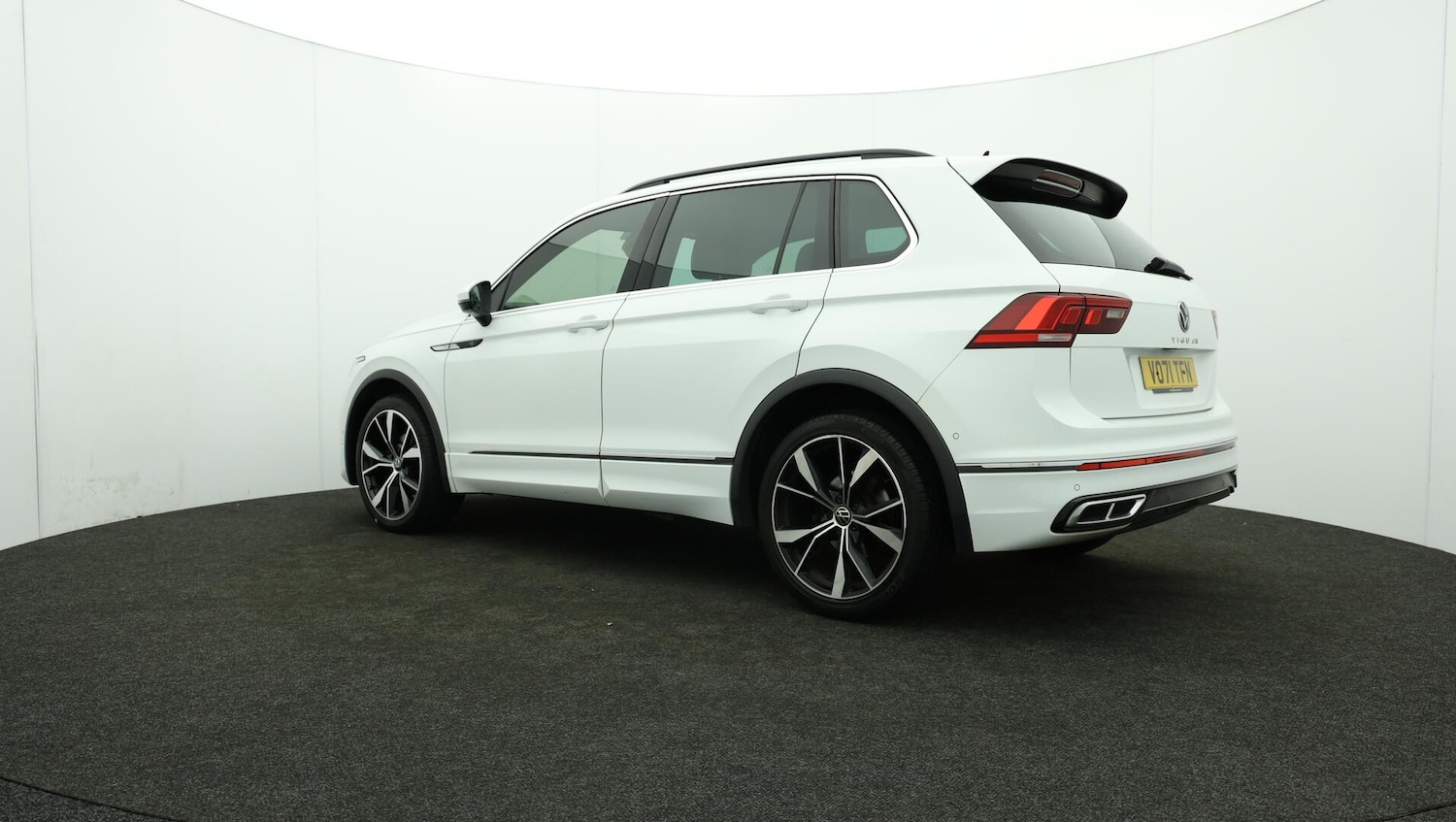 Used Volkswagen Tiguan 2021 for sale - 76122008: Photo 77