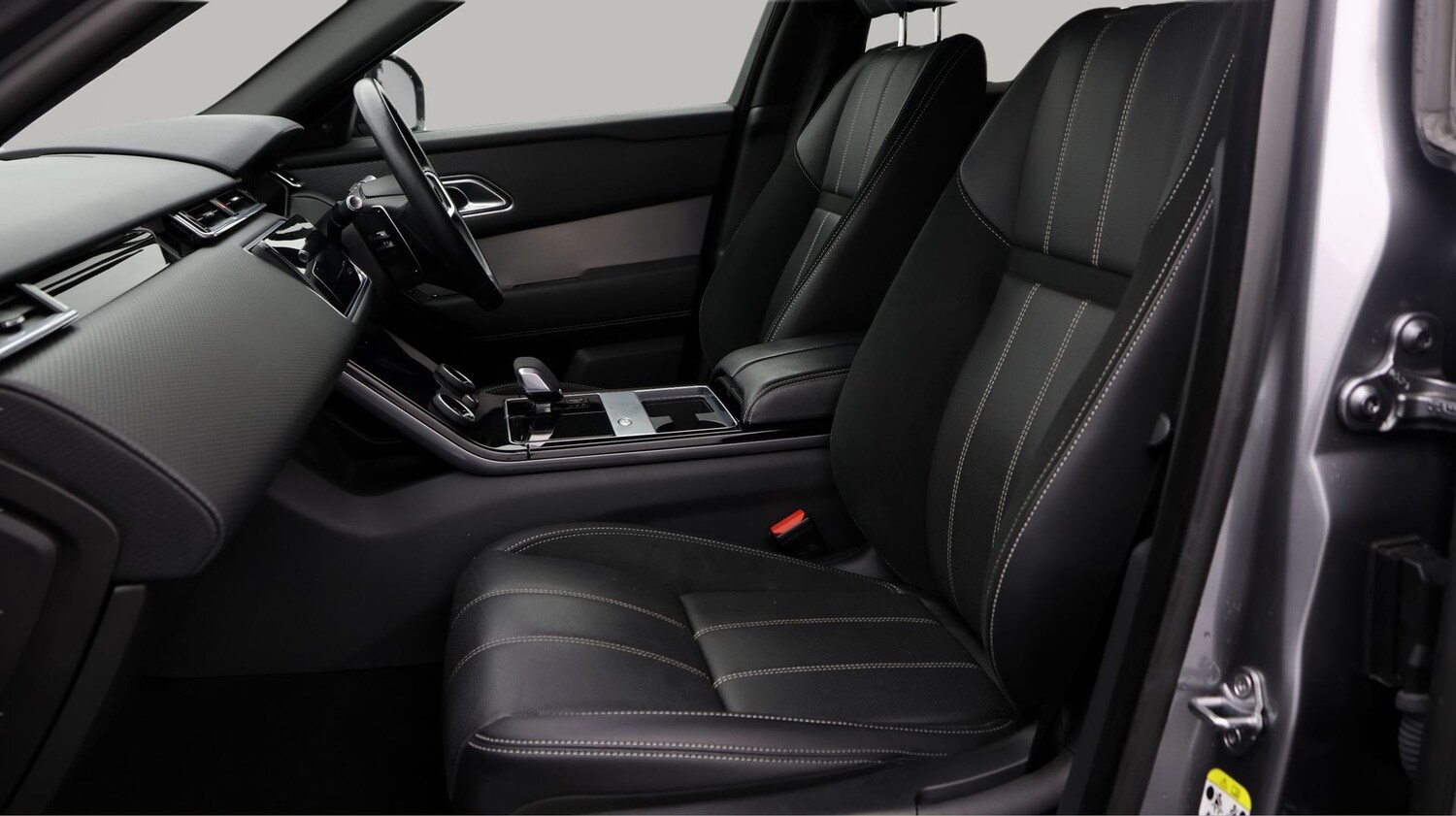 Used Land Rover Range Rover Velar 2021 for sale - 77318682: Photo 14