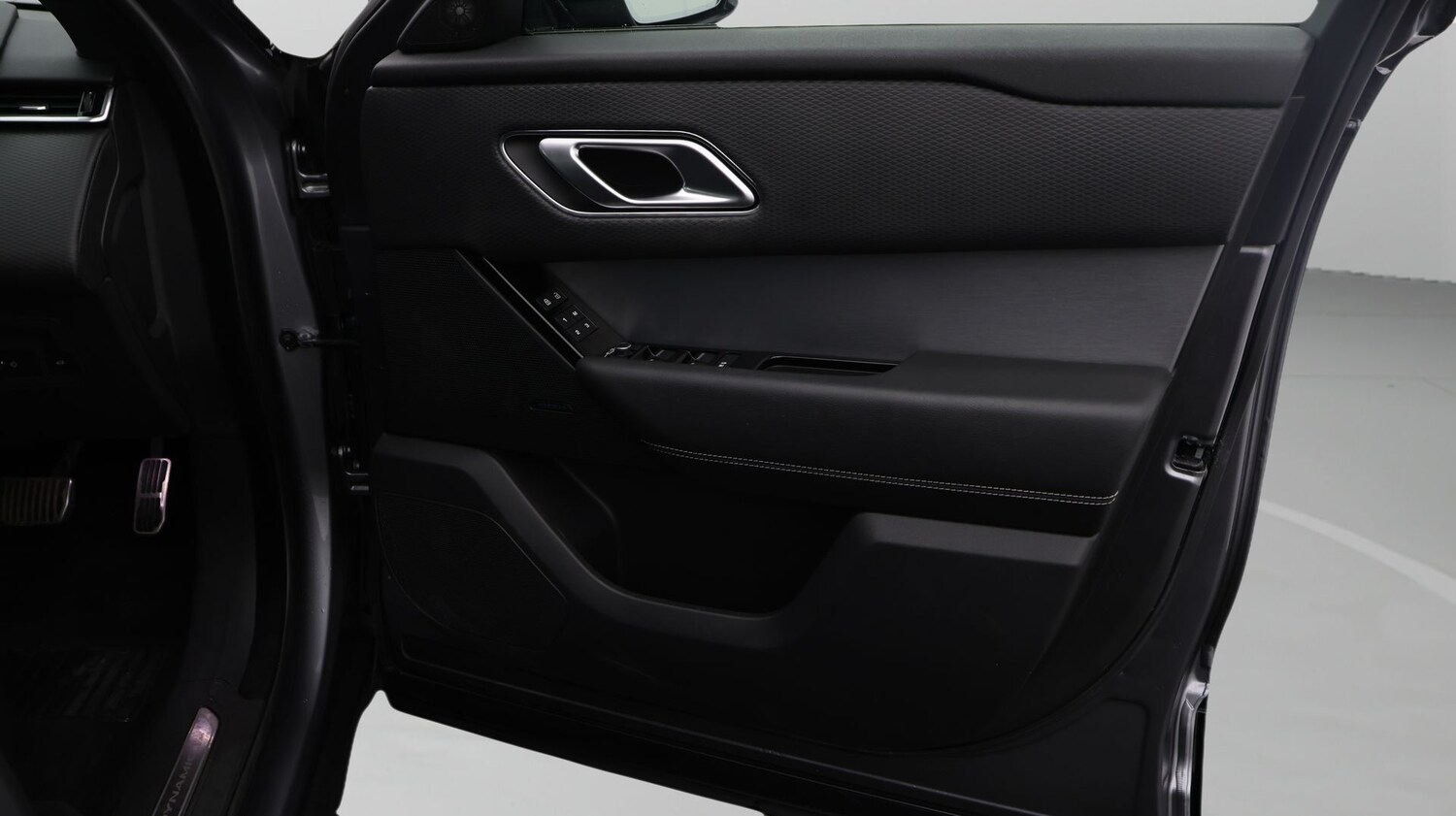 Used Land Rover Range Rover Velar 2021 for sale - 77318682: Photo 15