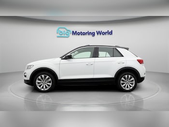 Used Volkswagen T-Roc 2019 for sale - 78524073: Photo