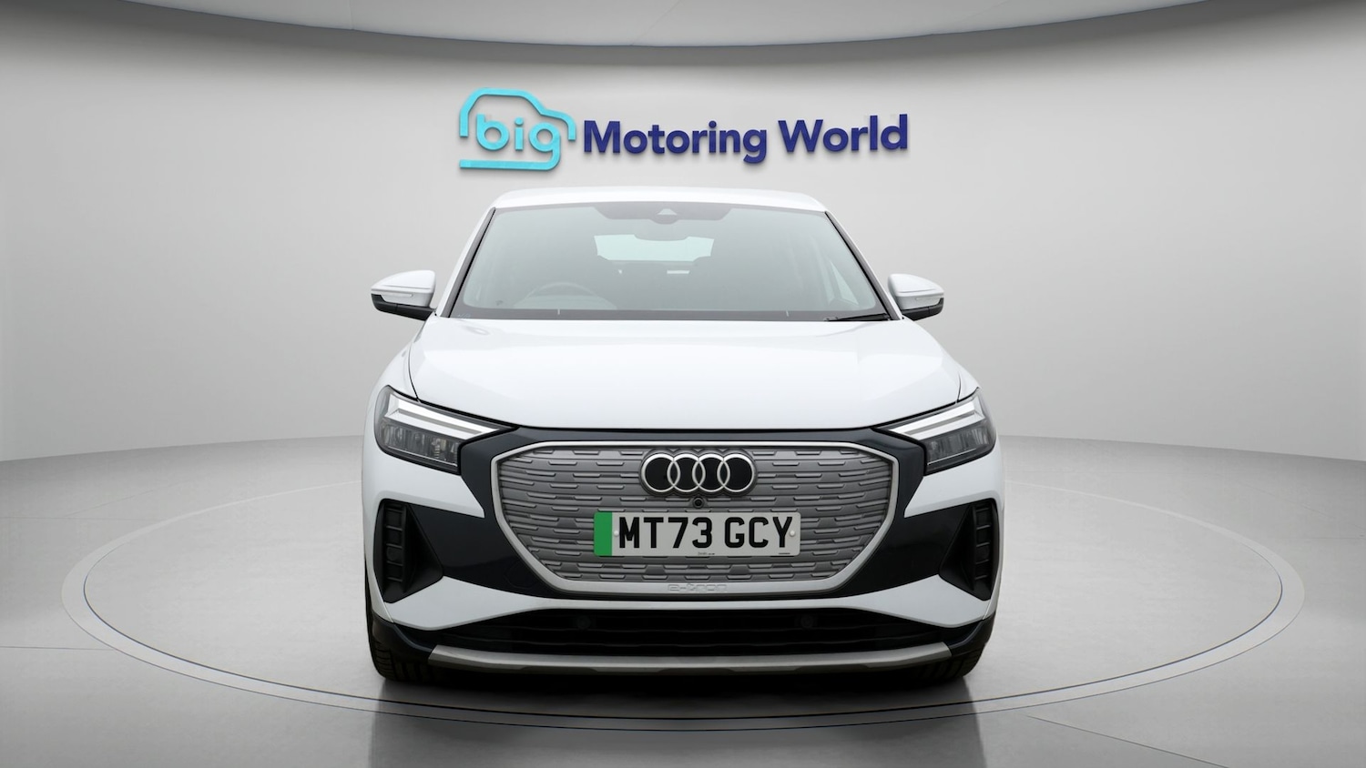 Used Audi Q4 e-tron 2023 for sale - 77136311: Photo 2