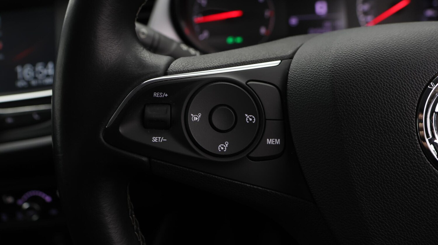 Used Vauxhall Crossland X 2017 for sale - 76633318: Photo 23