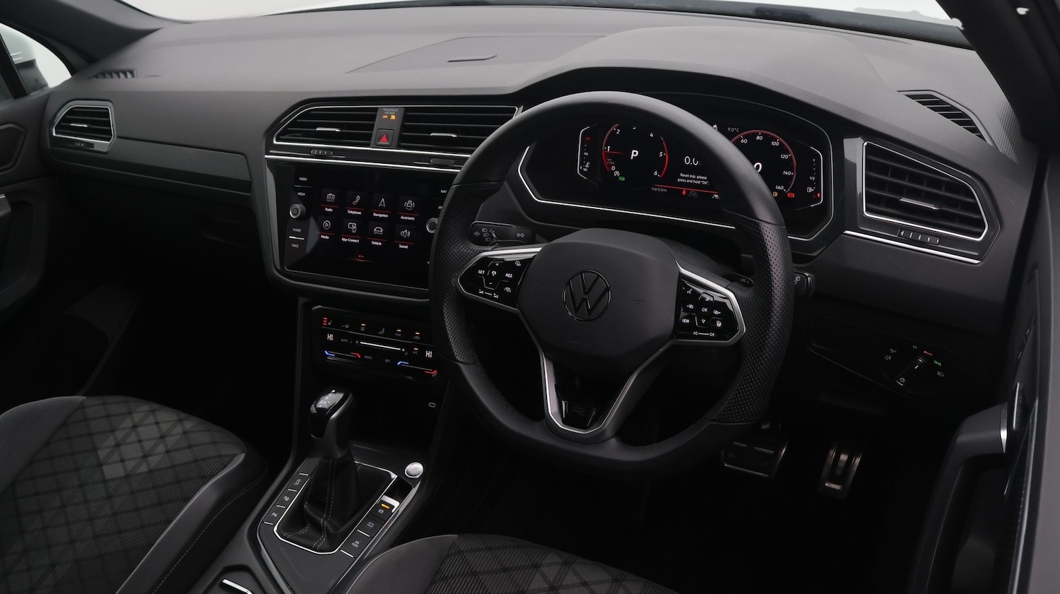 Used Volkswagen Tiguan 2023 for sale - 77379375: Photo 9