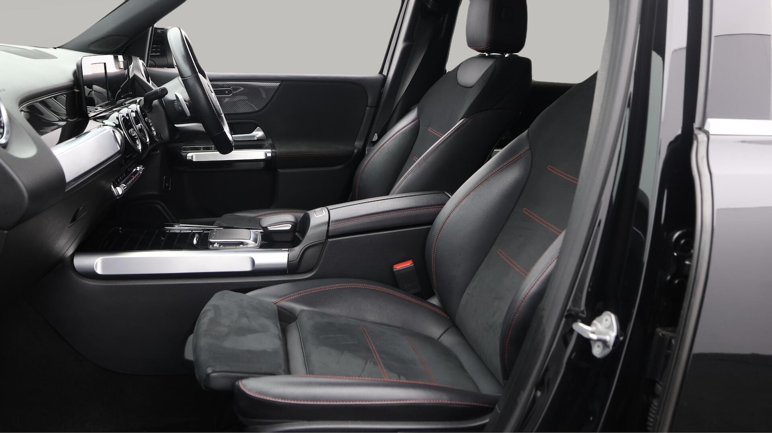 Used Mercedes-Benz GLB 2021 for sale - 76432269: Photo 15