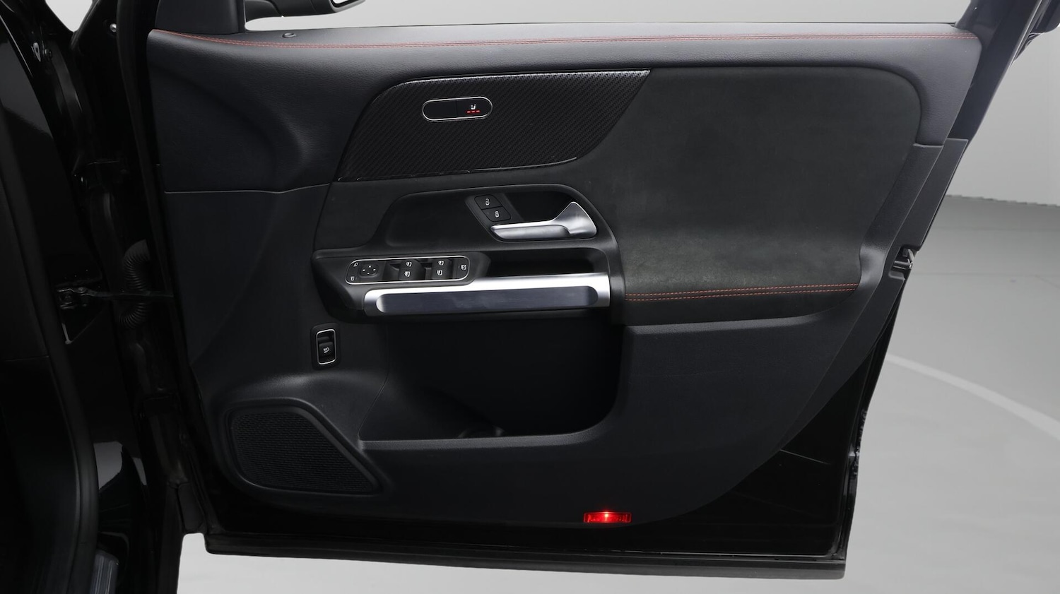 Used Mercedes-Benz GLB 2021 for sale - 76432269: Photo 16