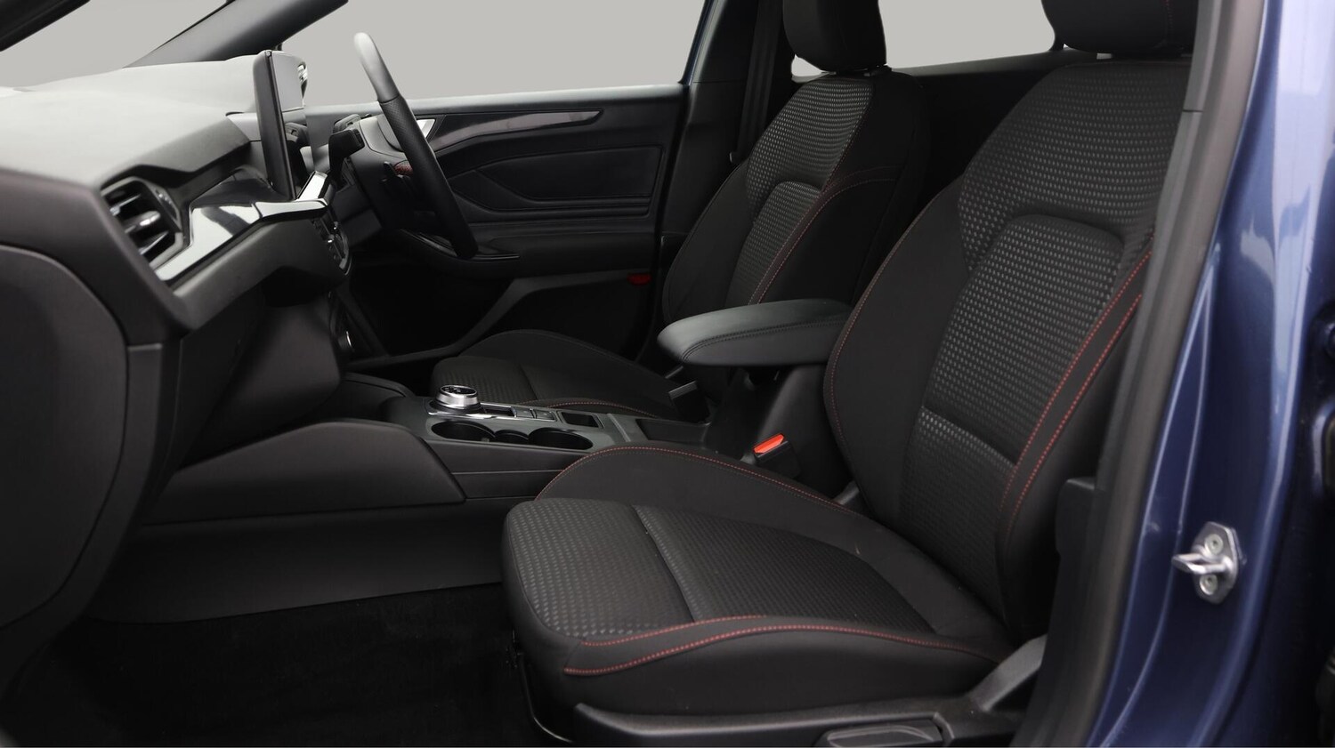 Used Ford Focus 2023 for sale - 76498947: Photo 15