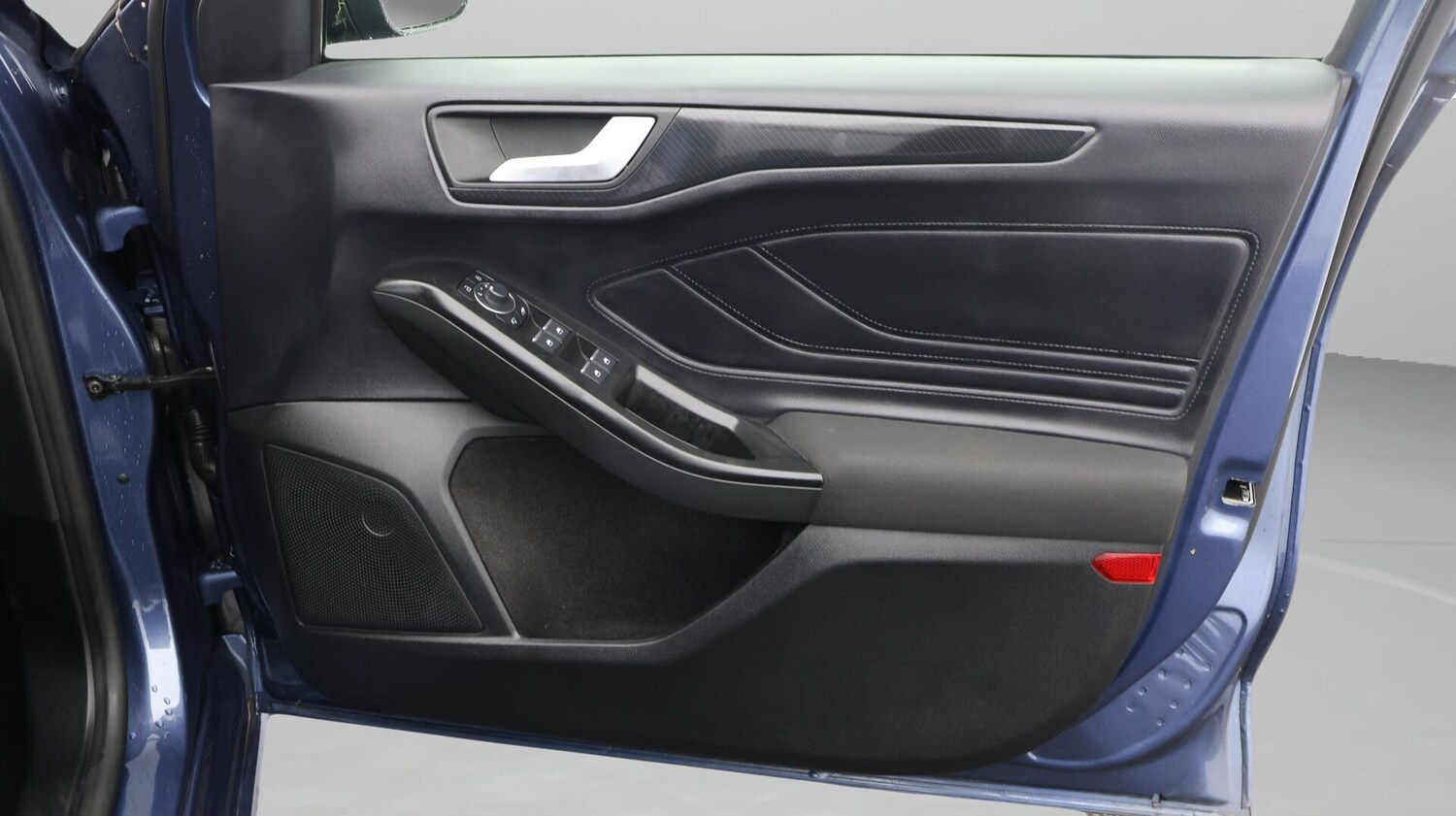 Used Ford Focus 2023 for sale - 76498947: Photo 16