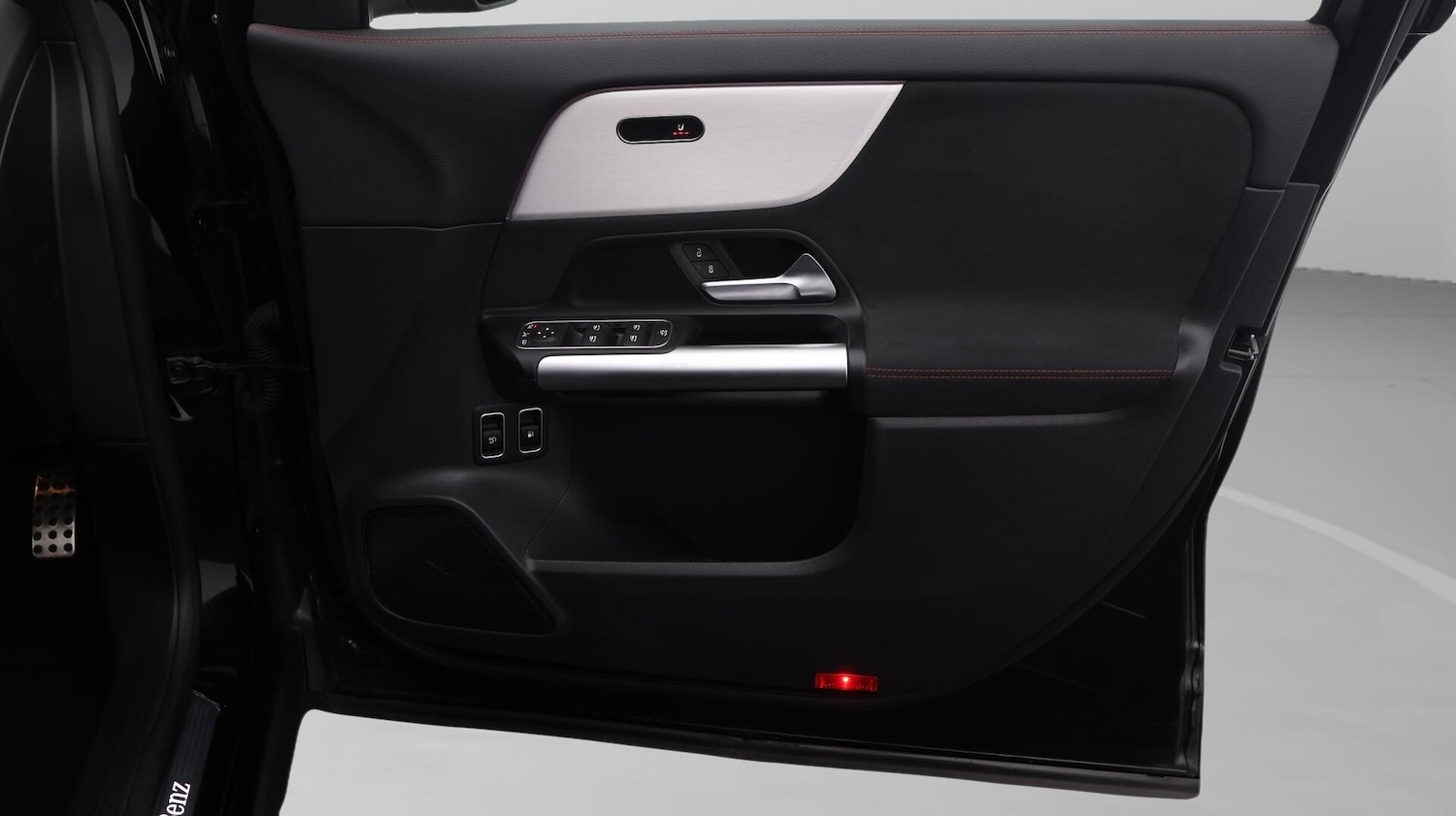 Used Mercedes-Benz GLA 2024 for sale - 76201010: Photo 16