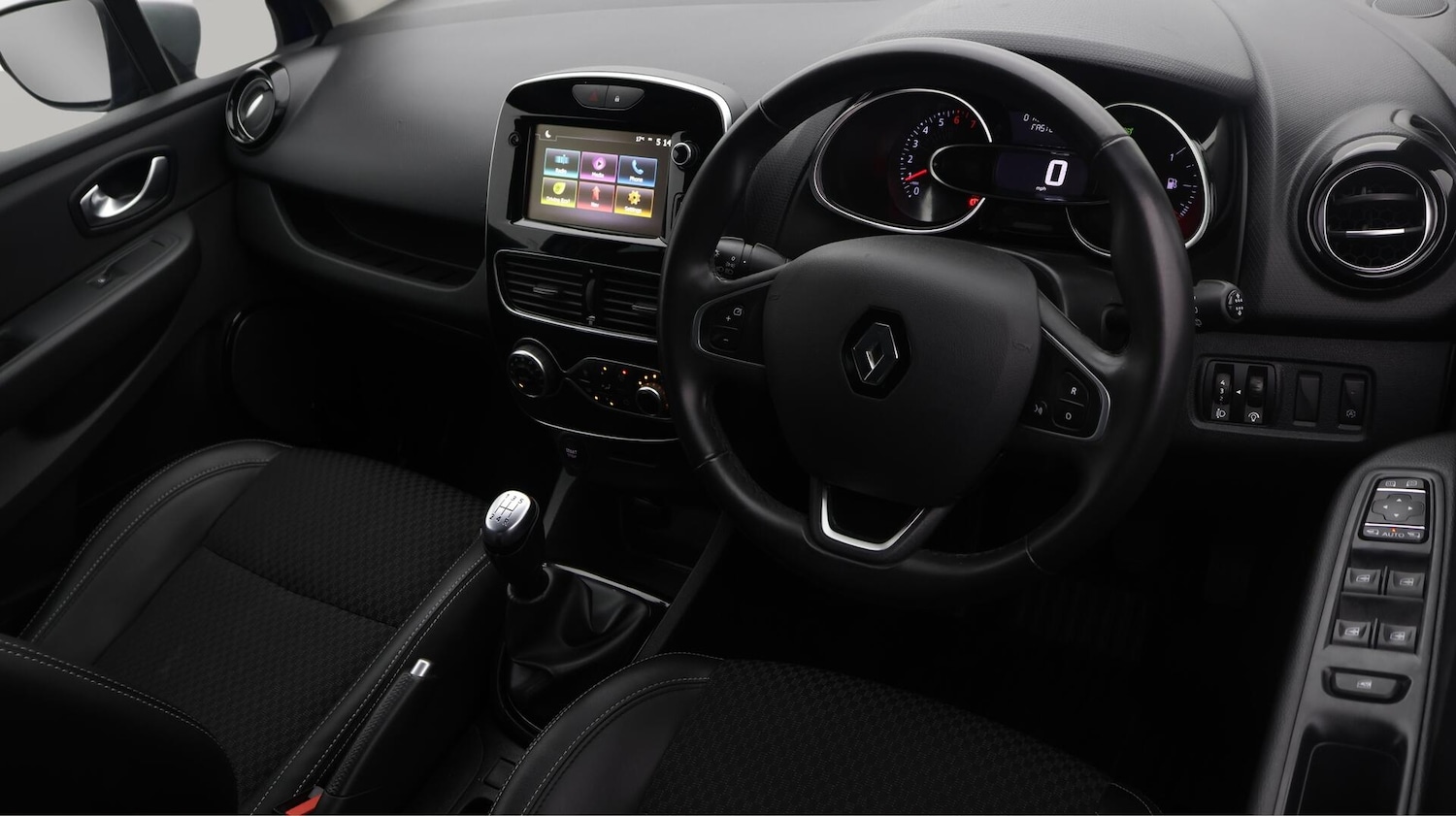 Used Renault Clio 2019 for sale - 76284340: Photo 10