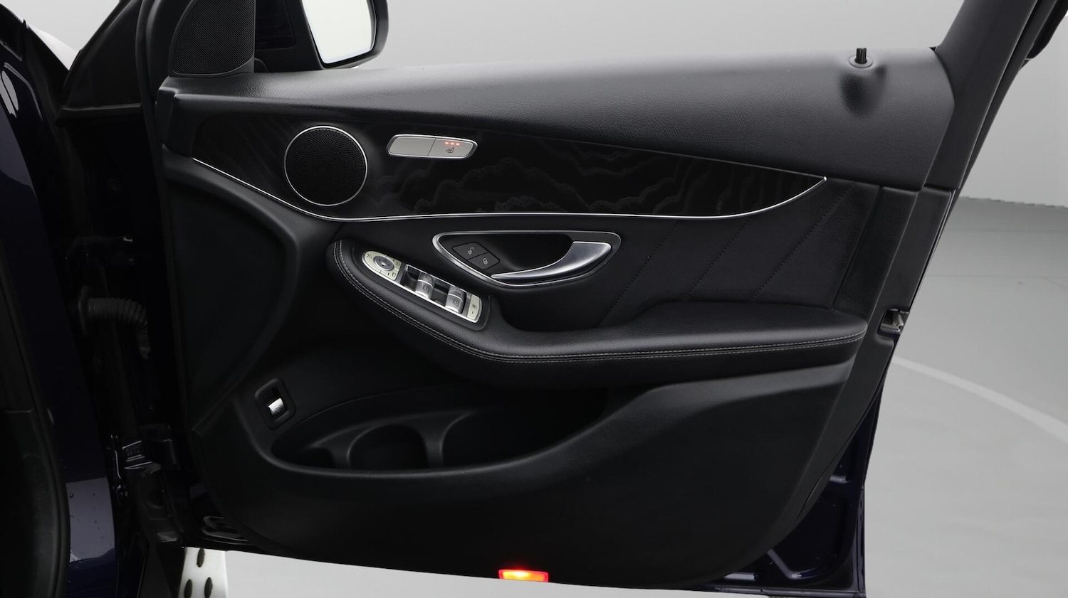 Used Mercedes-Benz GLC 2017 for sale - 76658362: Photo 16