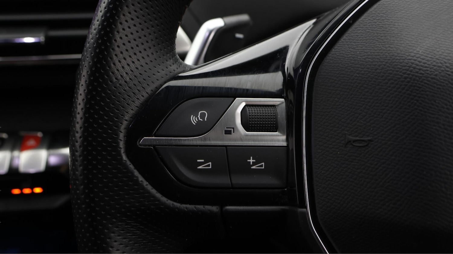 Used Peugeot 3008 2020 for sale - 76715073: Photo 24