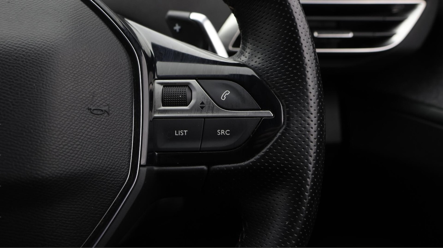 Used Peugeot 3008 2020 for sale - 76715073: Photo 25