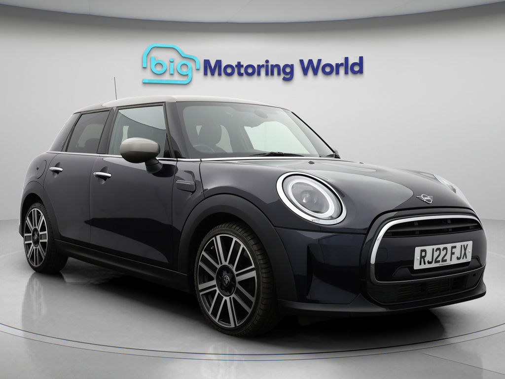 Used MINI Hatch 2022 for sale - 76813229: Photo 2