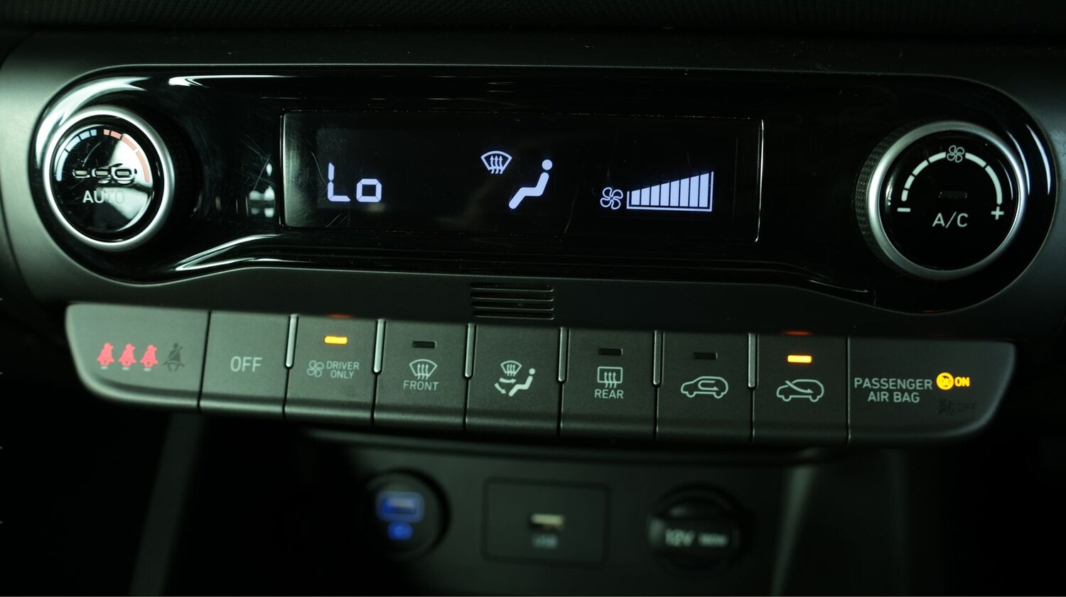 Used Hyundai KONA 2023 for sale - 77719069: Photo 12