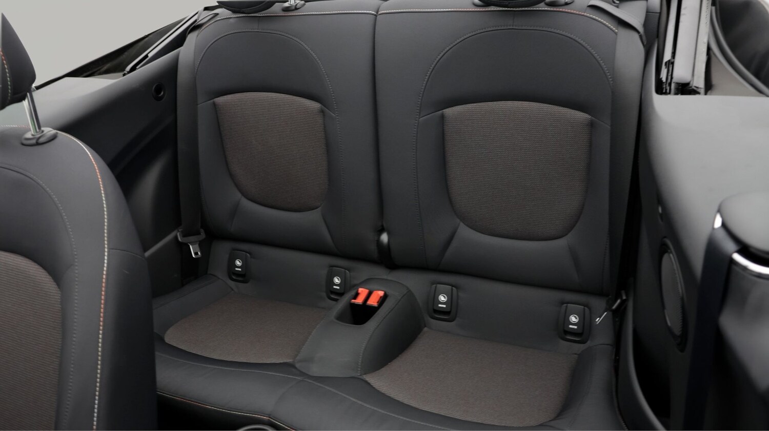 Used MINI Convertible 2020 for sale - 77585581: Photo 16