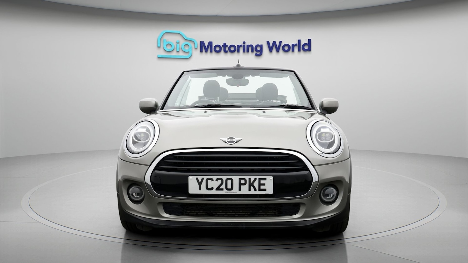 Used MINI Convertible 2020 for sale - 77585581: Photo 2