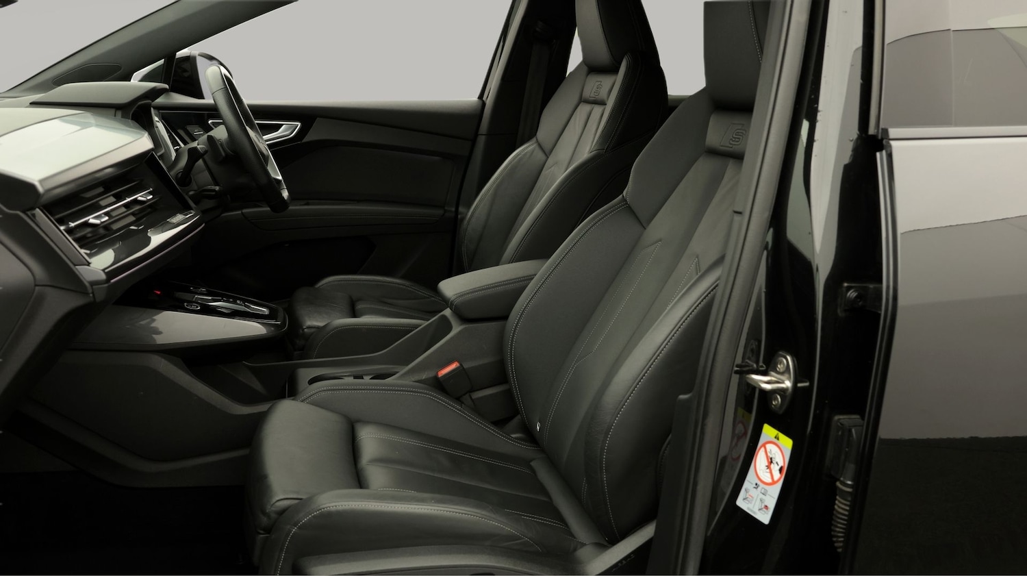 Used Audi Q4 e-tron 2021 for sale - 77732652: Photo 14