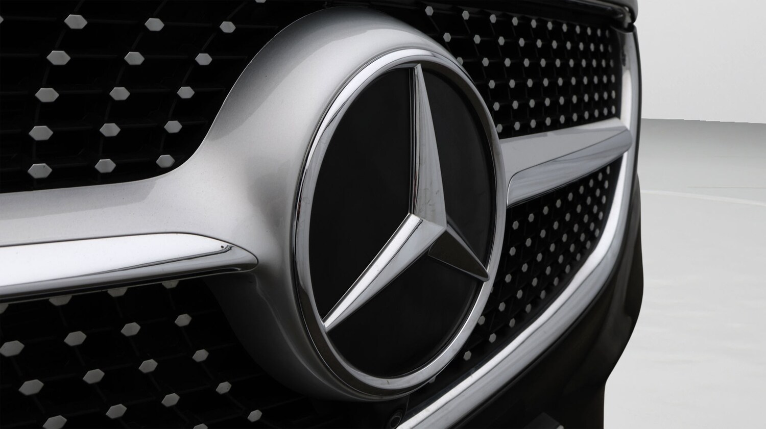 Used Mercedes-Benz V-Class 2023 for sale - 77837396: Photo 23