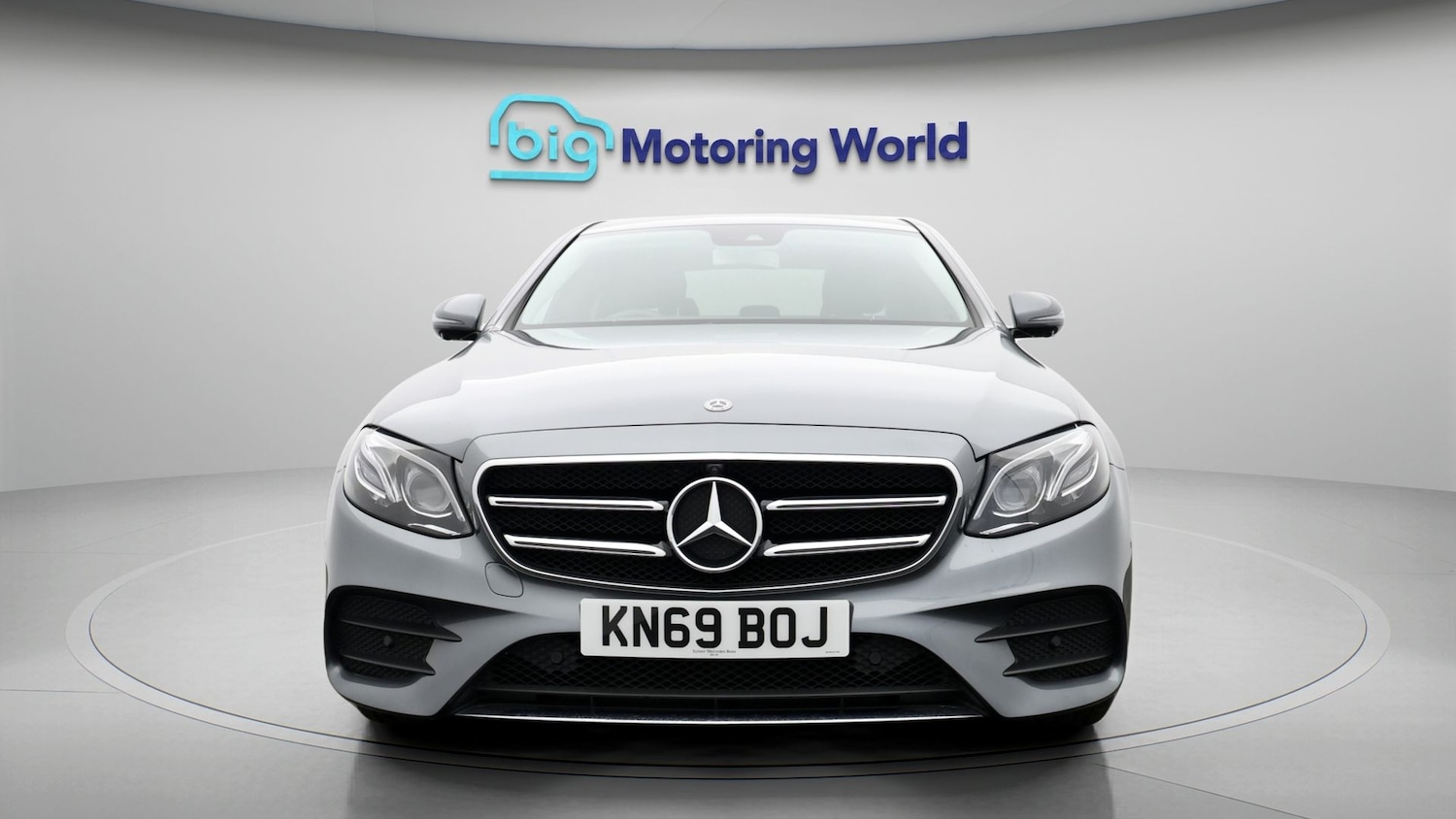Used Mercedes-Benz E Class 2020 for sale - 77231689: Photo 2