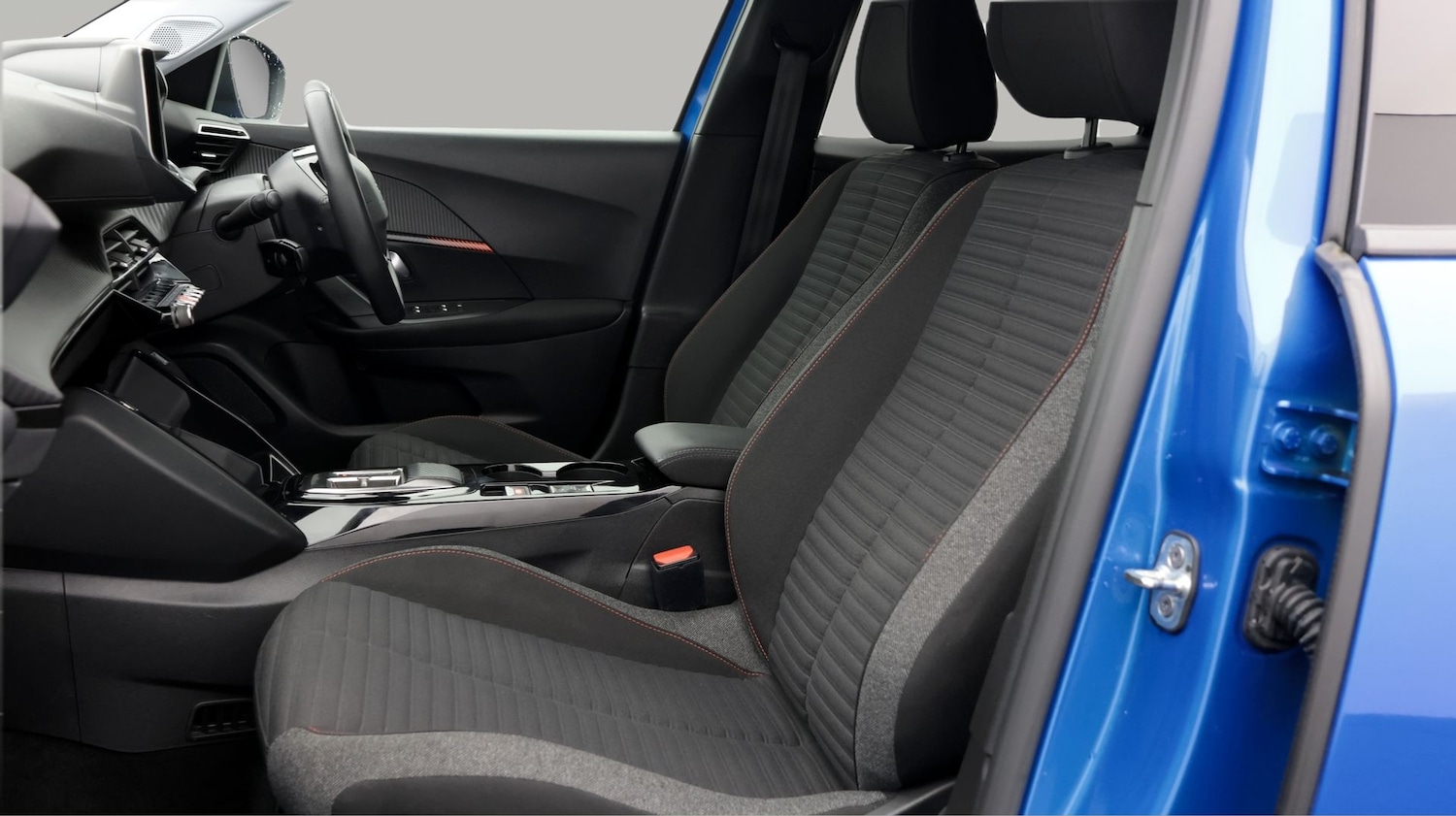 Used Peugeot 2008 2023 for sale - 77840785: Photo 14