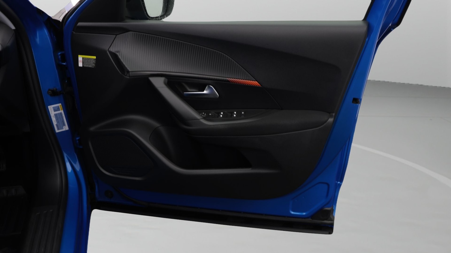 Used Peugeot 2008 2023 for sale - 77840785: Photo 15