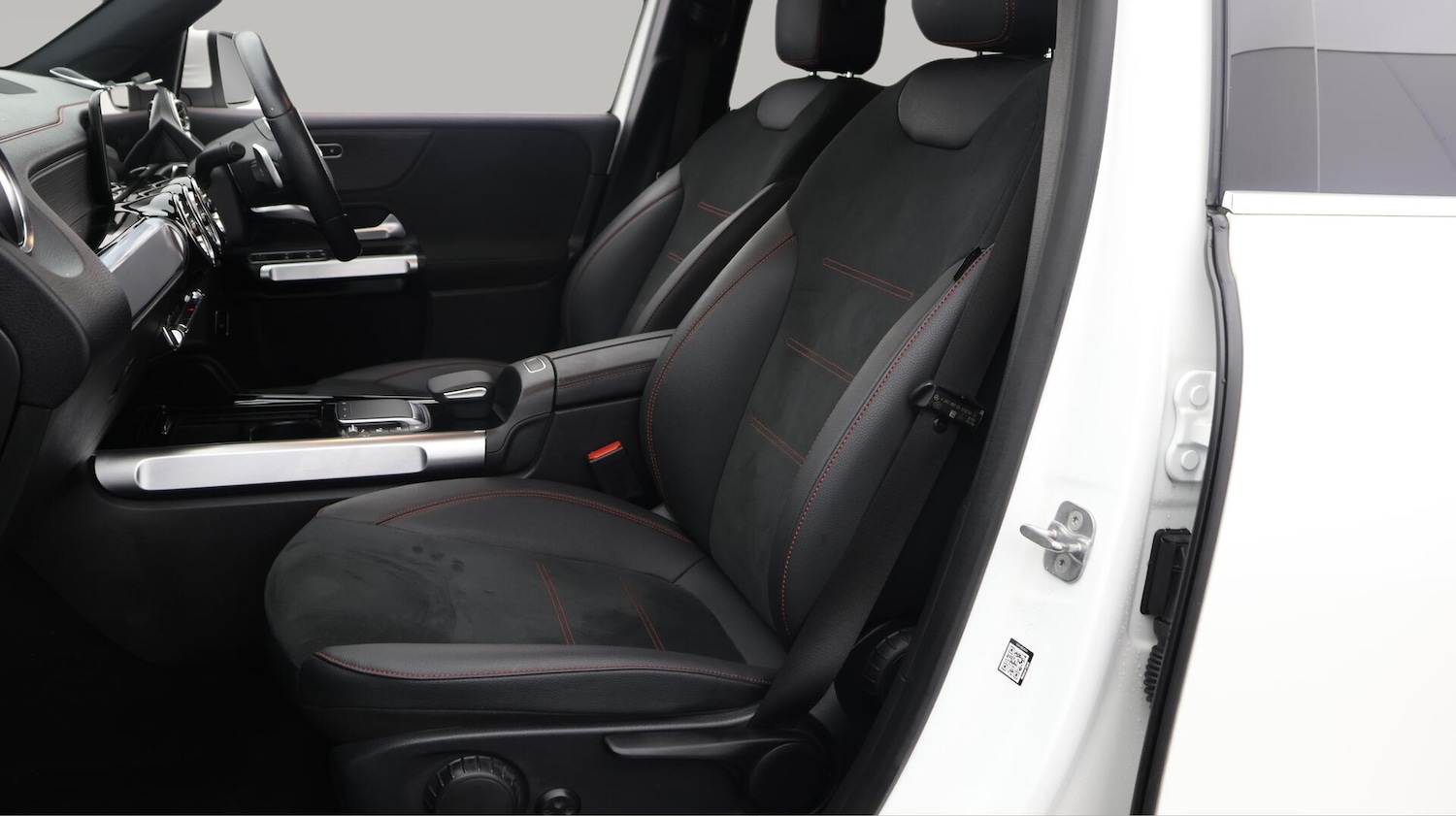 Used Mercedes-Benz EQB 2023 for sale - 76138033: Photo 21