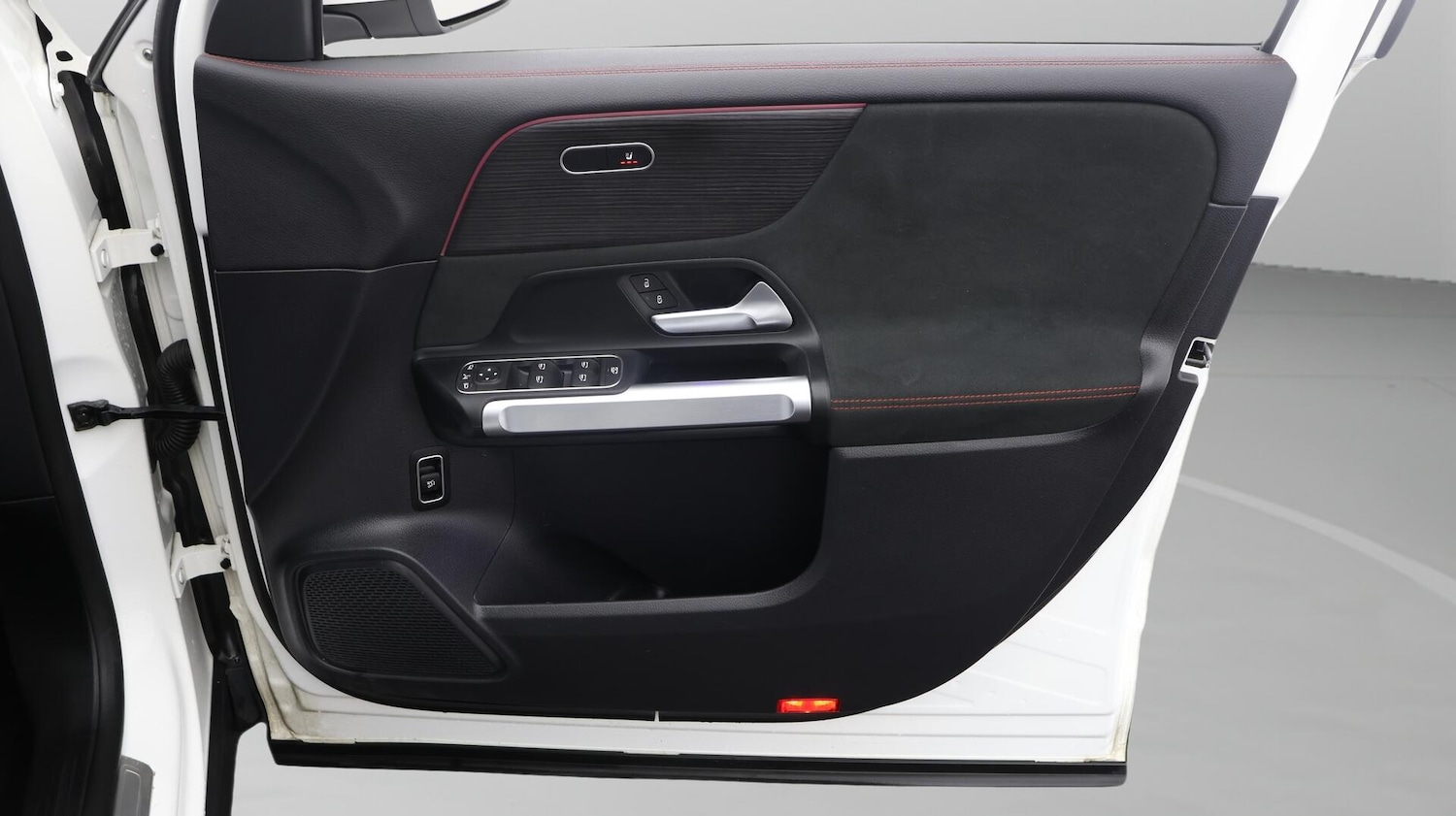 Used Mercedes-Benz EQB 2023 for sale - 76138033: Photo 23