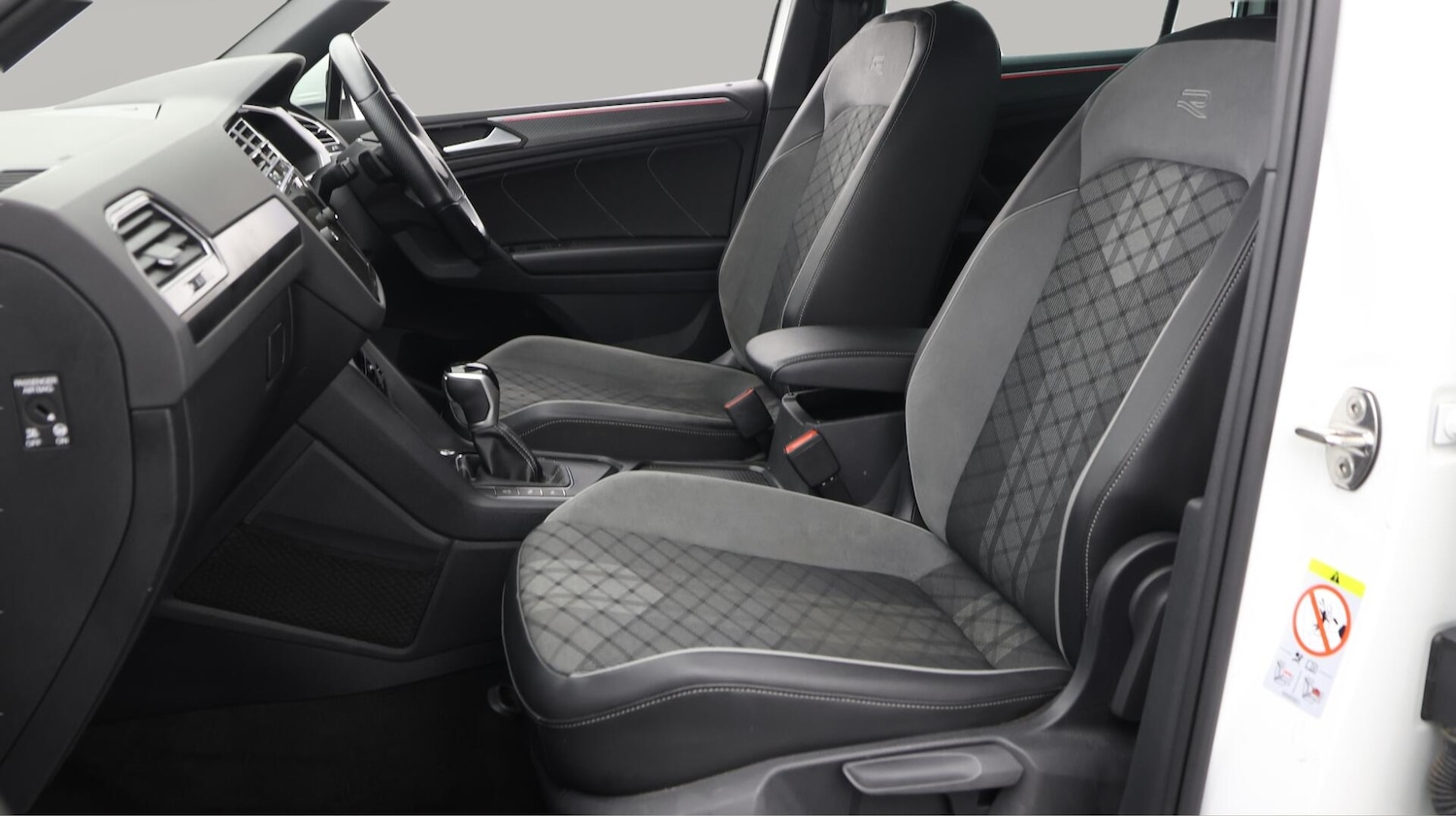 Used Volkswagen Tiguan 2021 for sale - 76608348: Photo 15