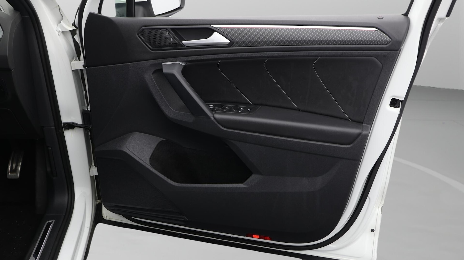 Used Volkswagen Tiguan 2021 for sale - 76608348: Photo 16