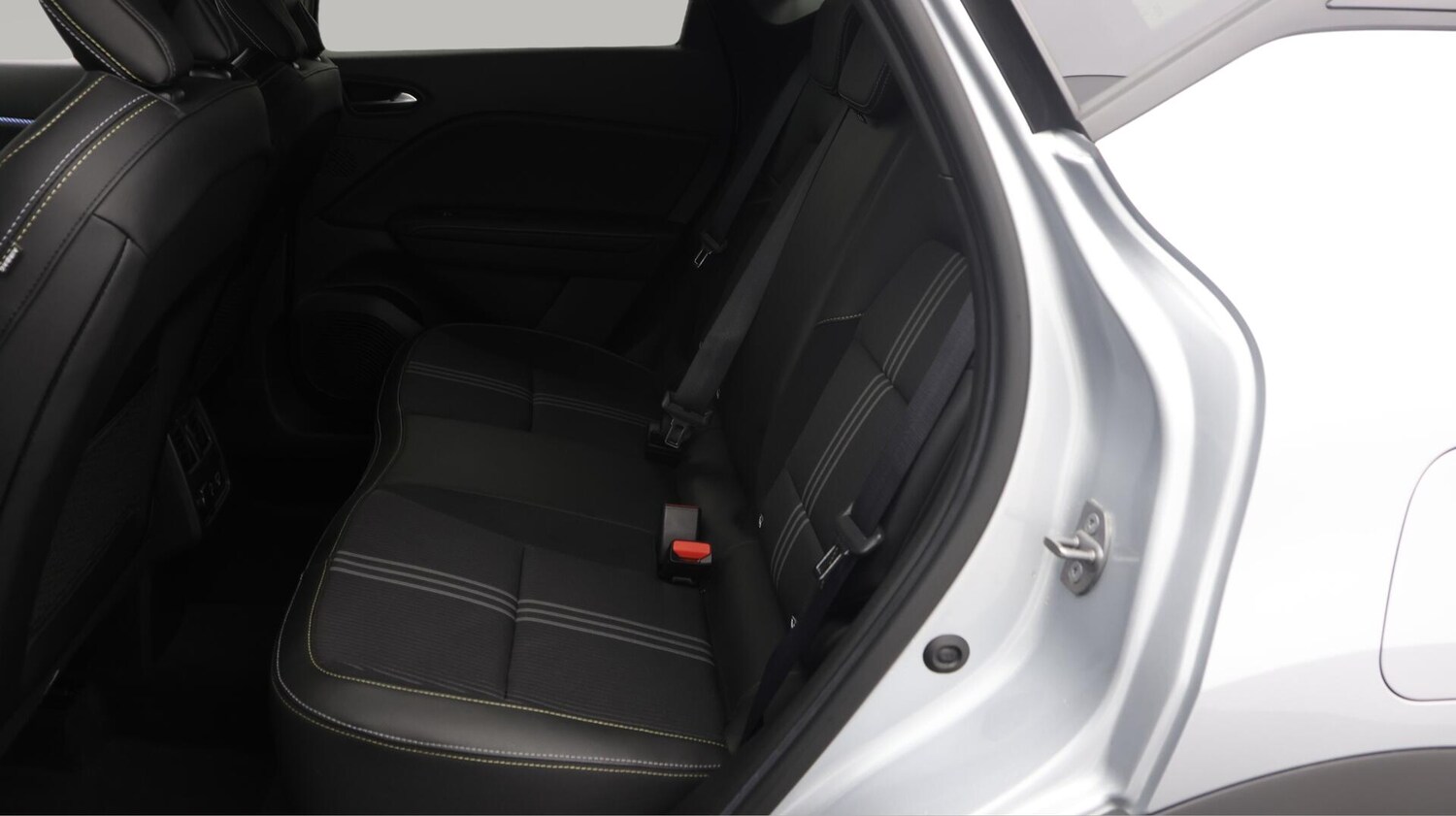 Used Renault Captur 2023 for sale - 76109160: Photo 16