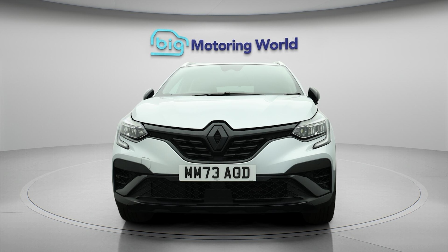 Used Renault Captur 2023 for sale - 76109160: Photo 2