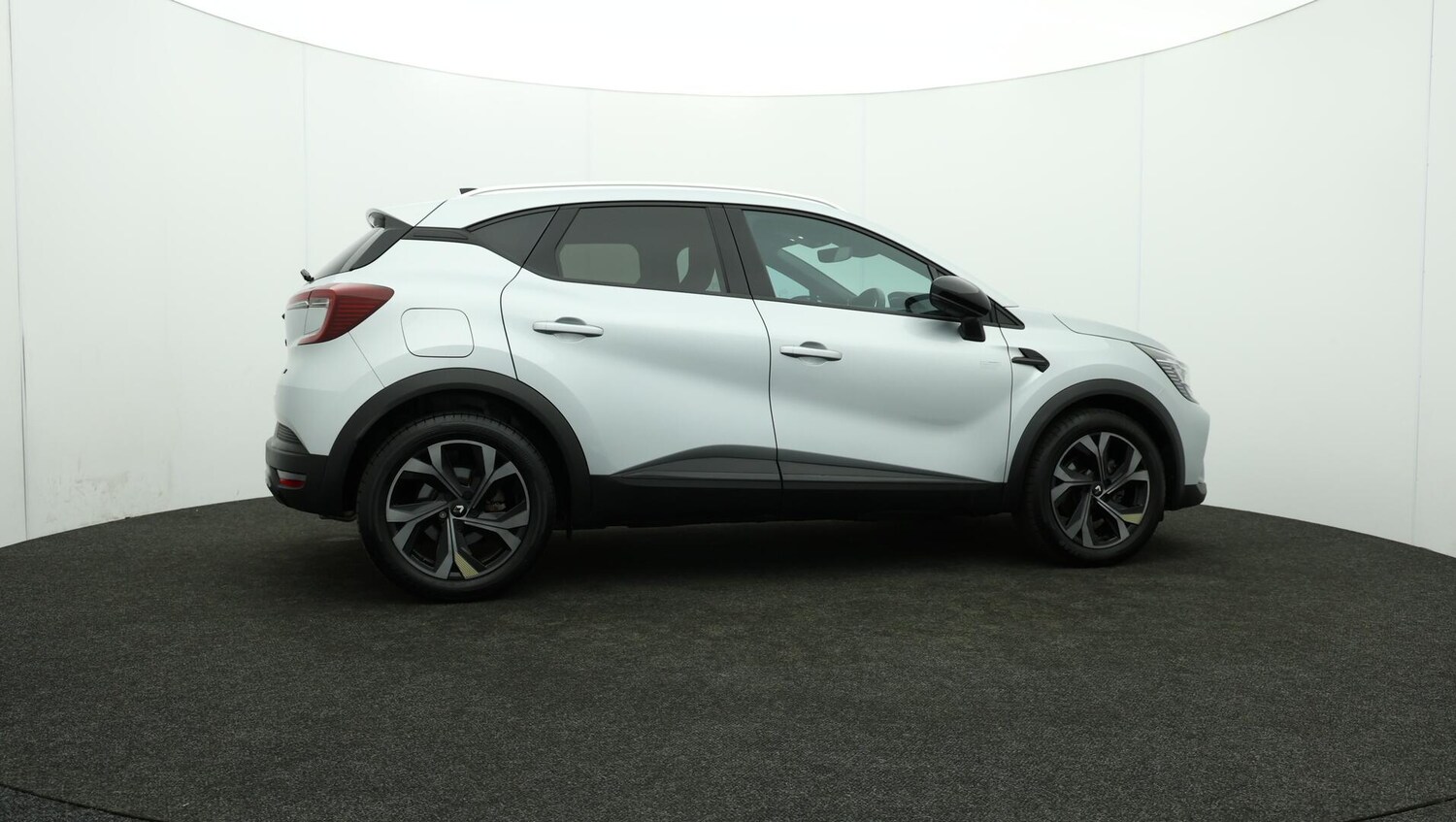 Used Renault Captur 2023 for sale - 76109160: Photo 38