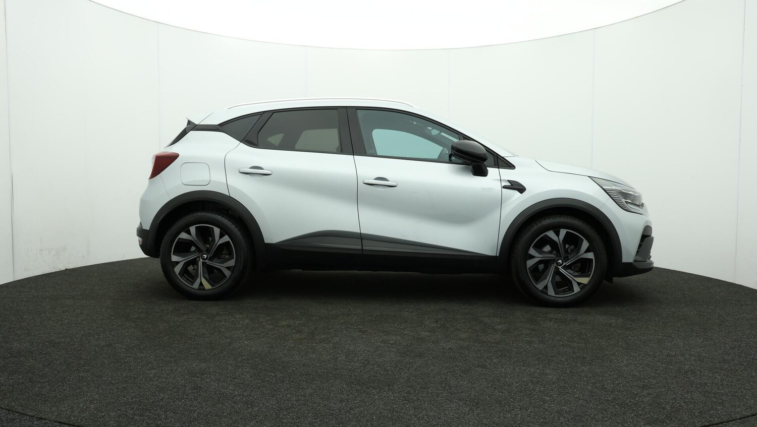 Used Renault Captur 2023 for sale - 76109160: Photo 41