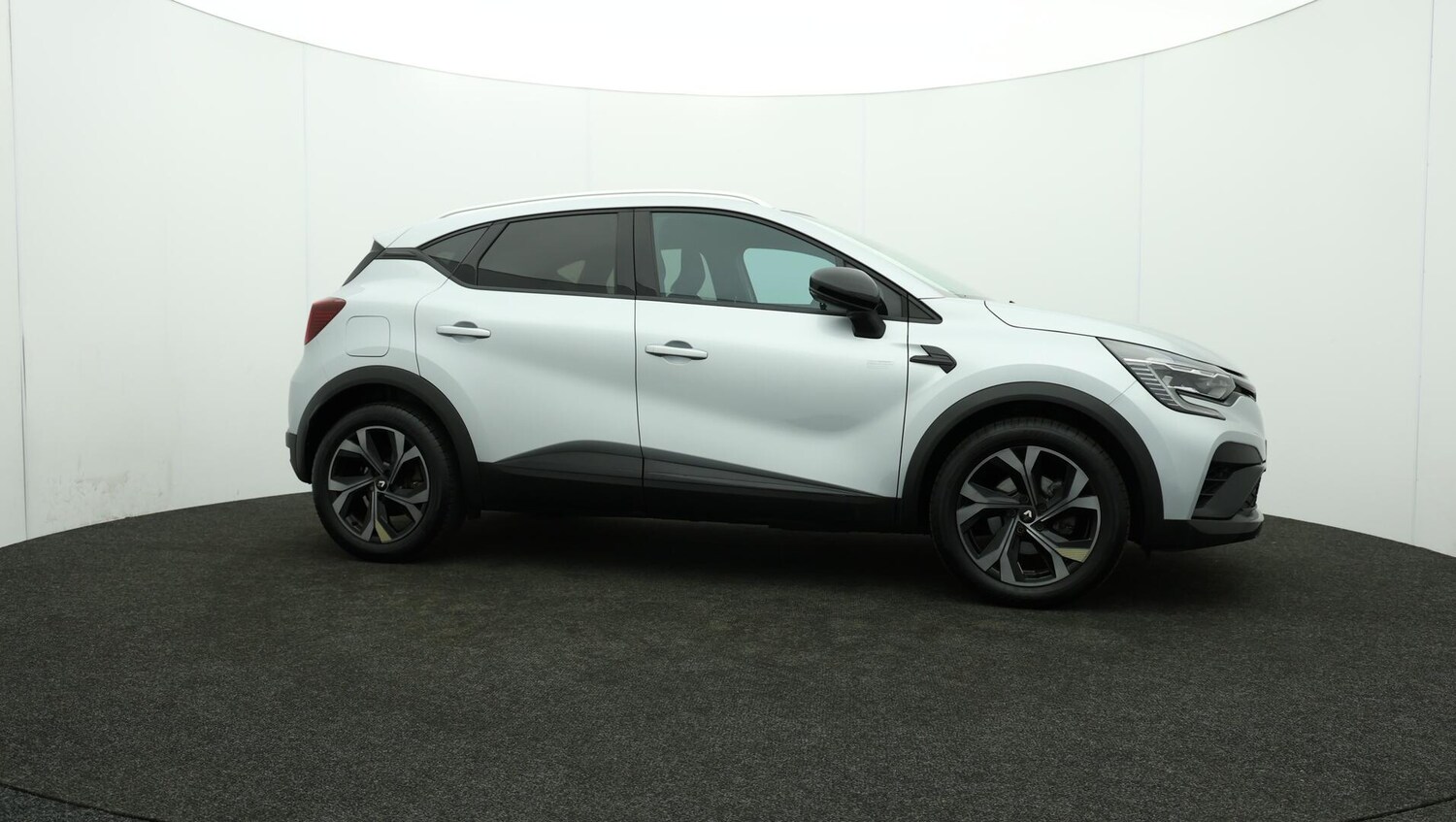 Used Renault Captur 2023 for sale - 76109160: Photo 43