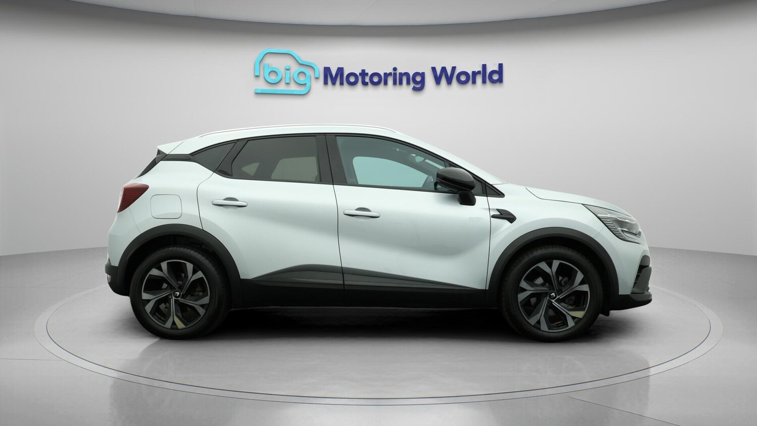 Used Renault Captur 2023 for sale - 76109160: Photo 8