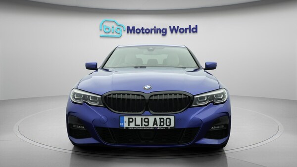 Used BMW 3 Series 2019 for sale - 76137347: Photo 3