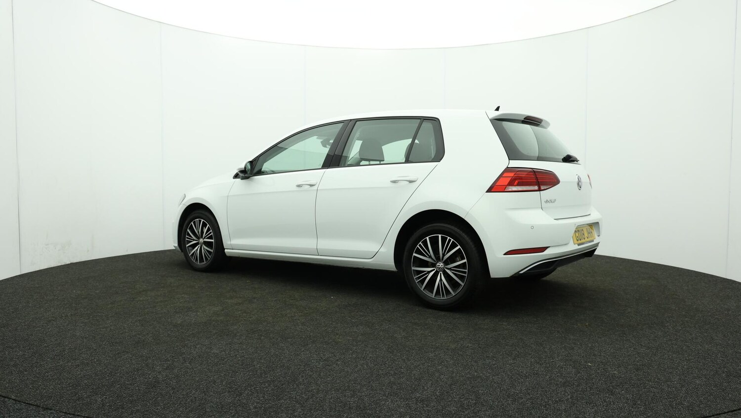 Used Volkswagen Golf 2018 for sale - 76349548: Photo 69