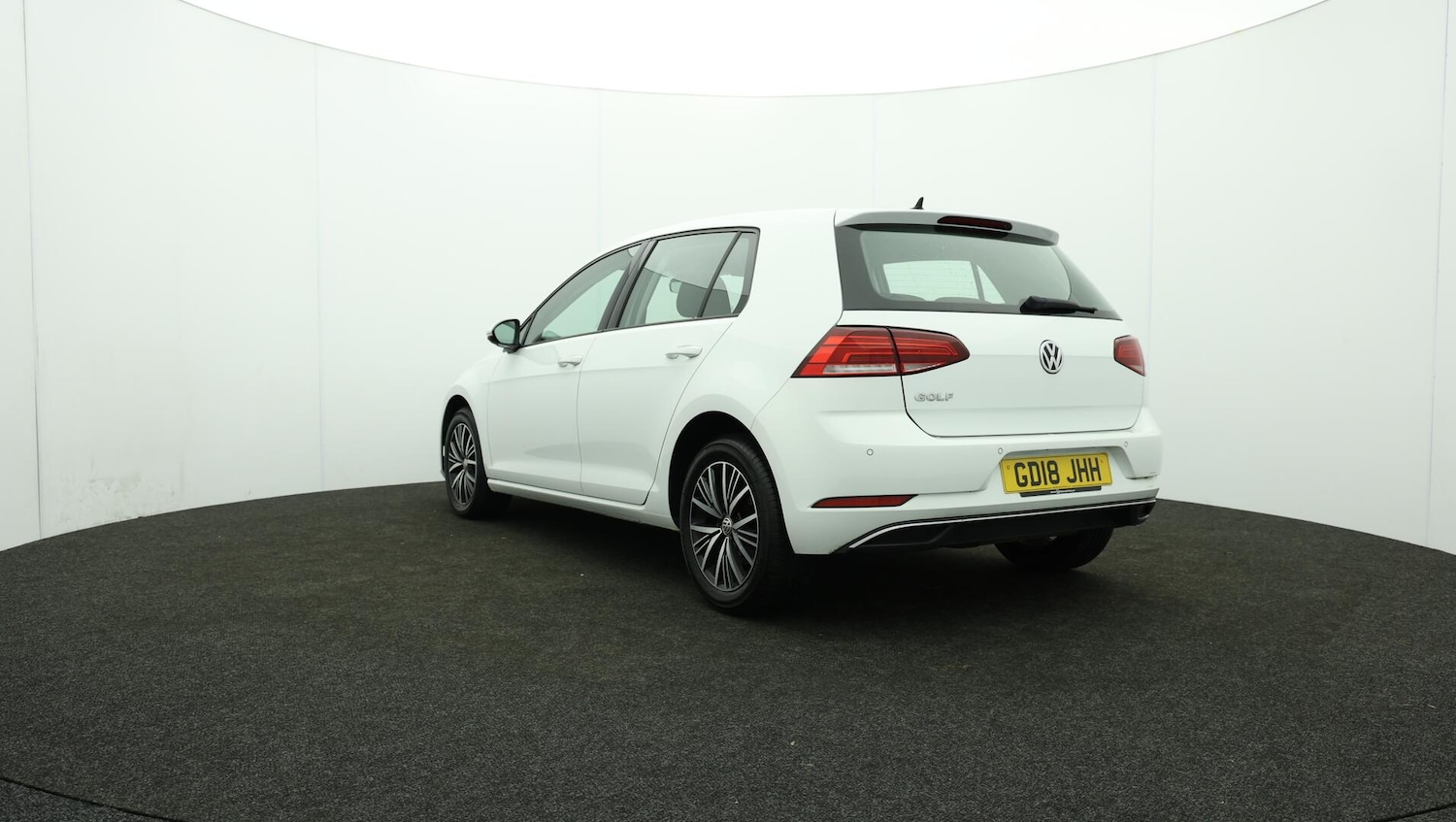 Used Volkswagen Golf 2018 for sale - 76349548: Photo 73