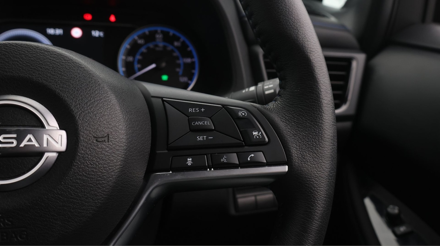 Used Nissan Leaf 2023 for sale - 77418171: Photo 24